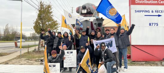 Featured image for Benjamin Moore: Get back to the bargaining table with USW Local 13571